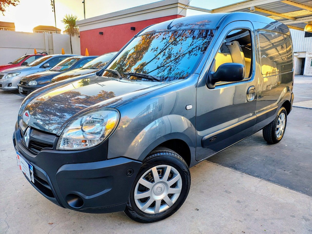 Renault Kangoo Usada en Mendoza, deRuedas