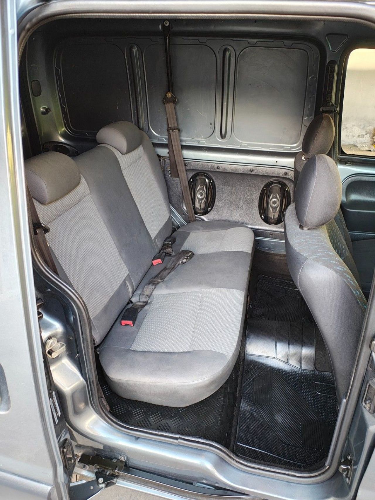 Renault Kangoo Usada en Mendoza, deRuedas