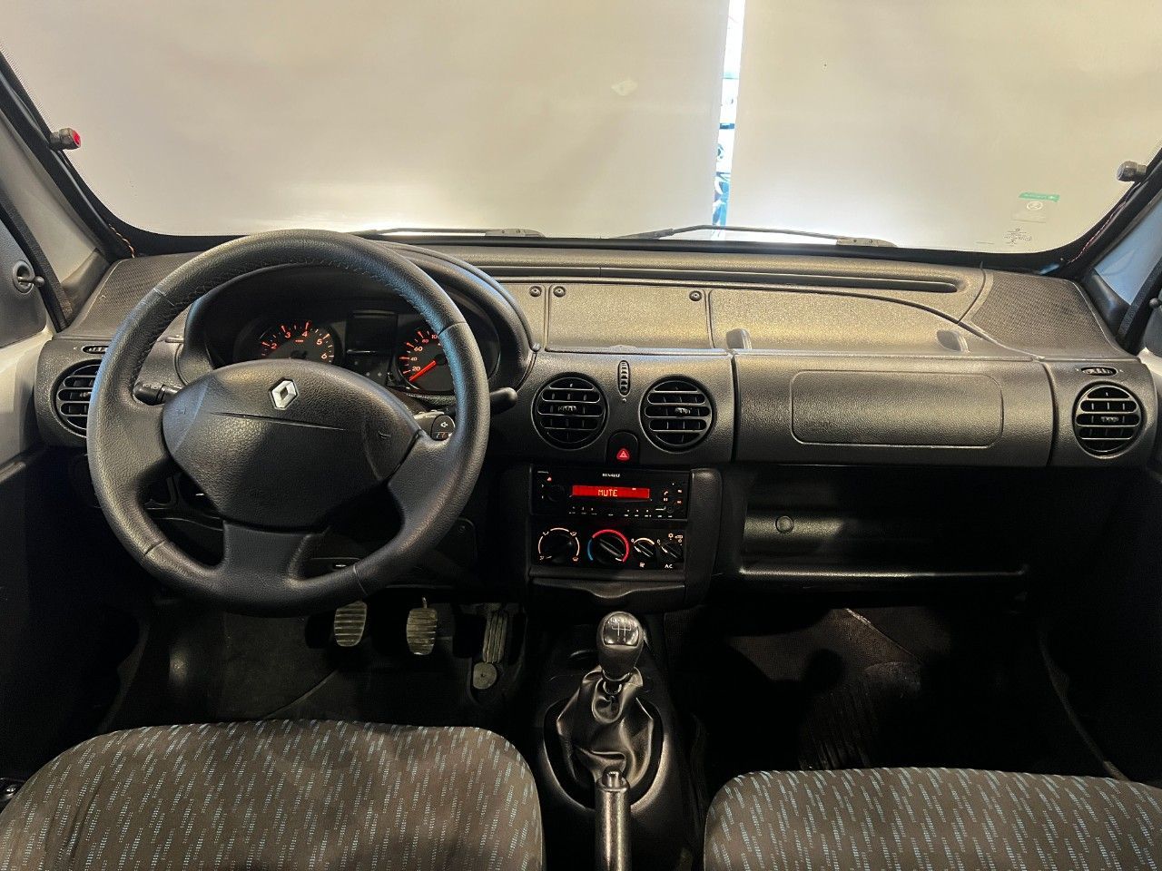 Renault Kangoo Usada Financiado en Córdoba, deRuedas