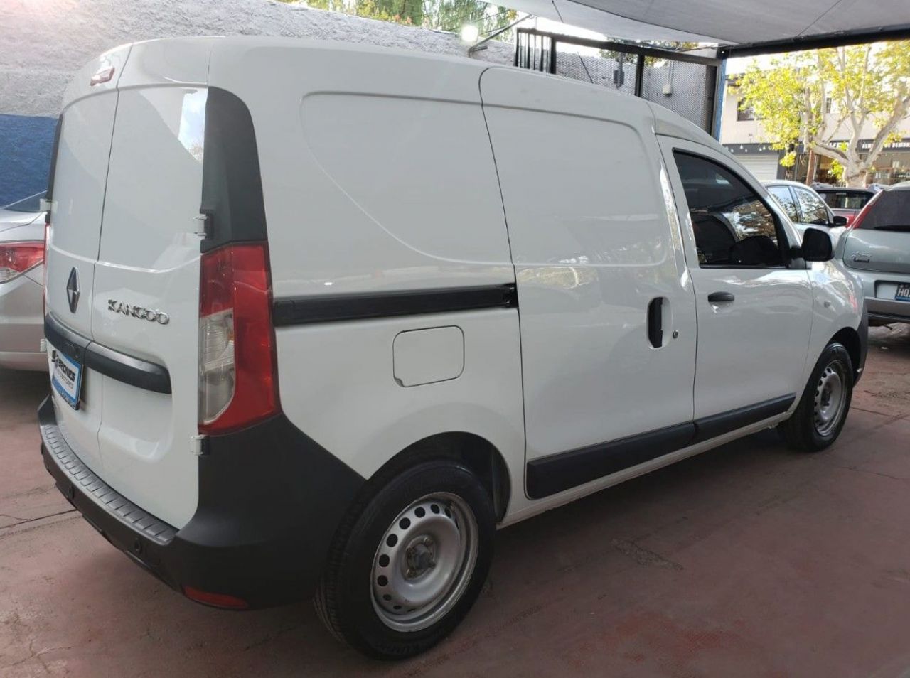 Renault Kangoo Usada en Mendoza, deRuedas