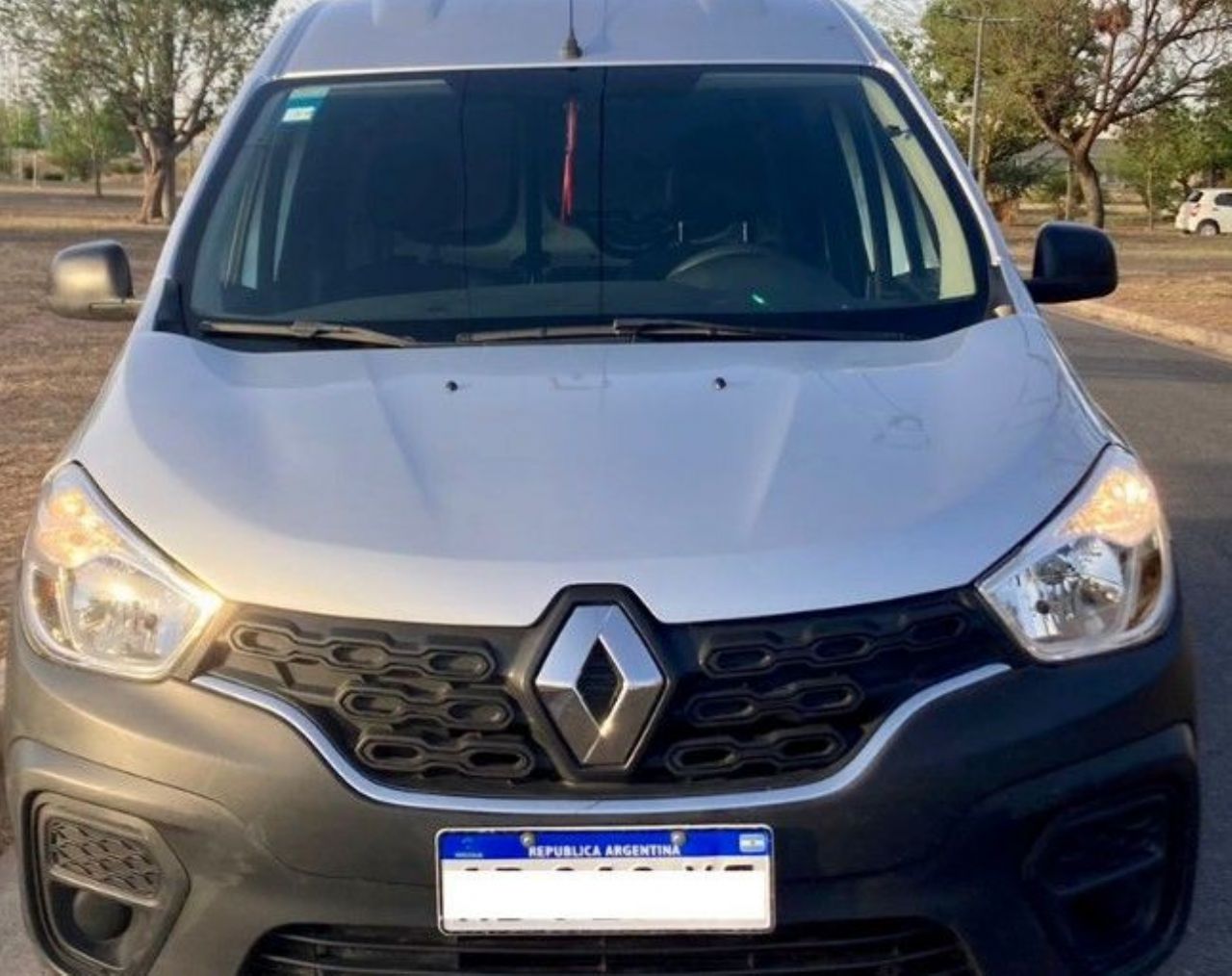 Renault Kangoo Usada en Córdoba, deRuedas