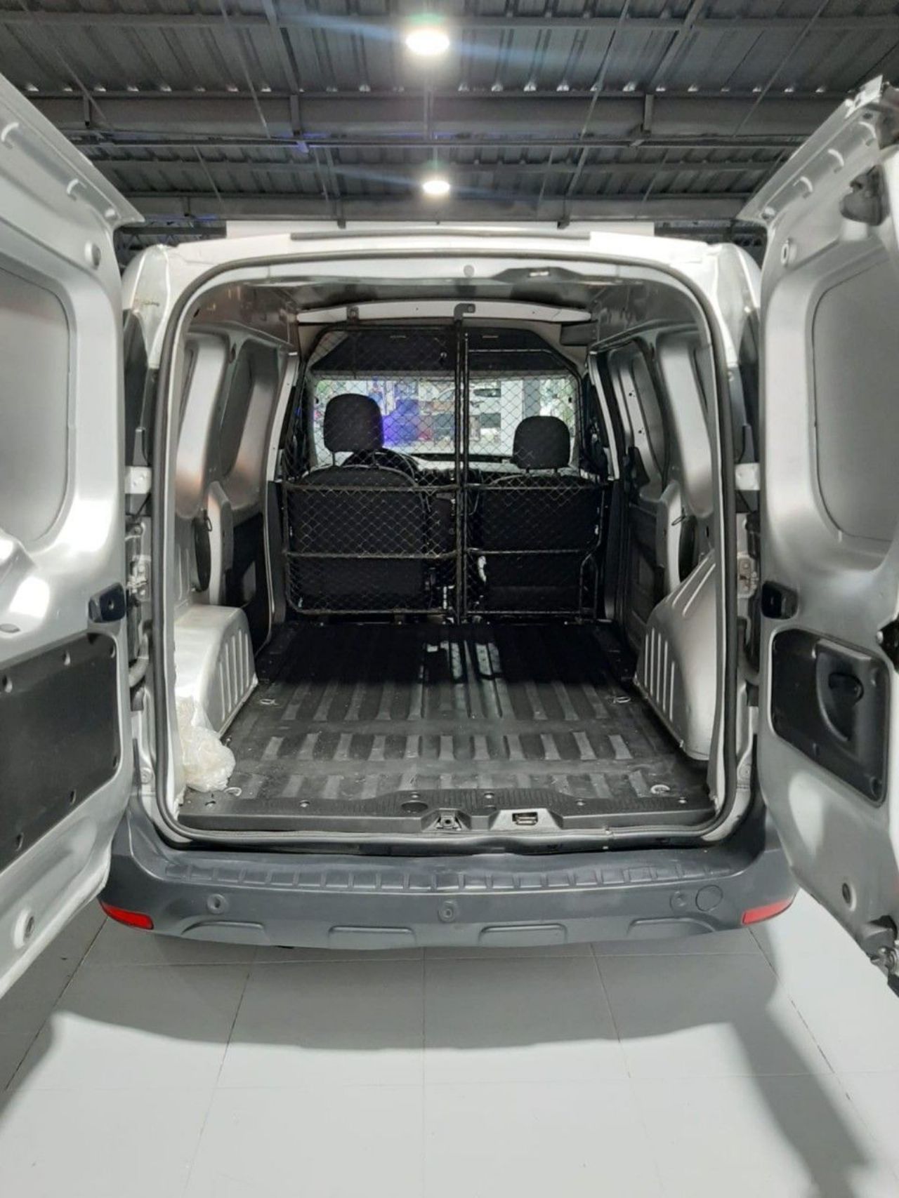 Renault Kangoo Usada en Mendoza, deRuedas
