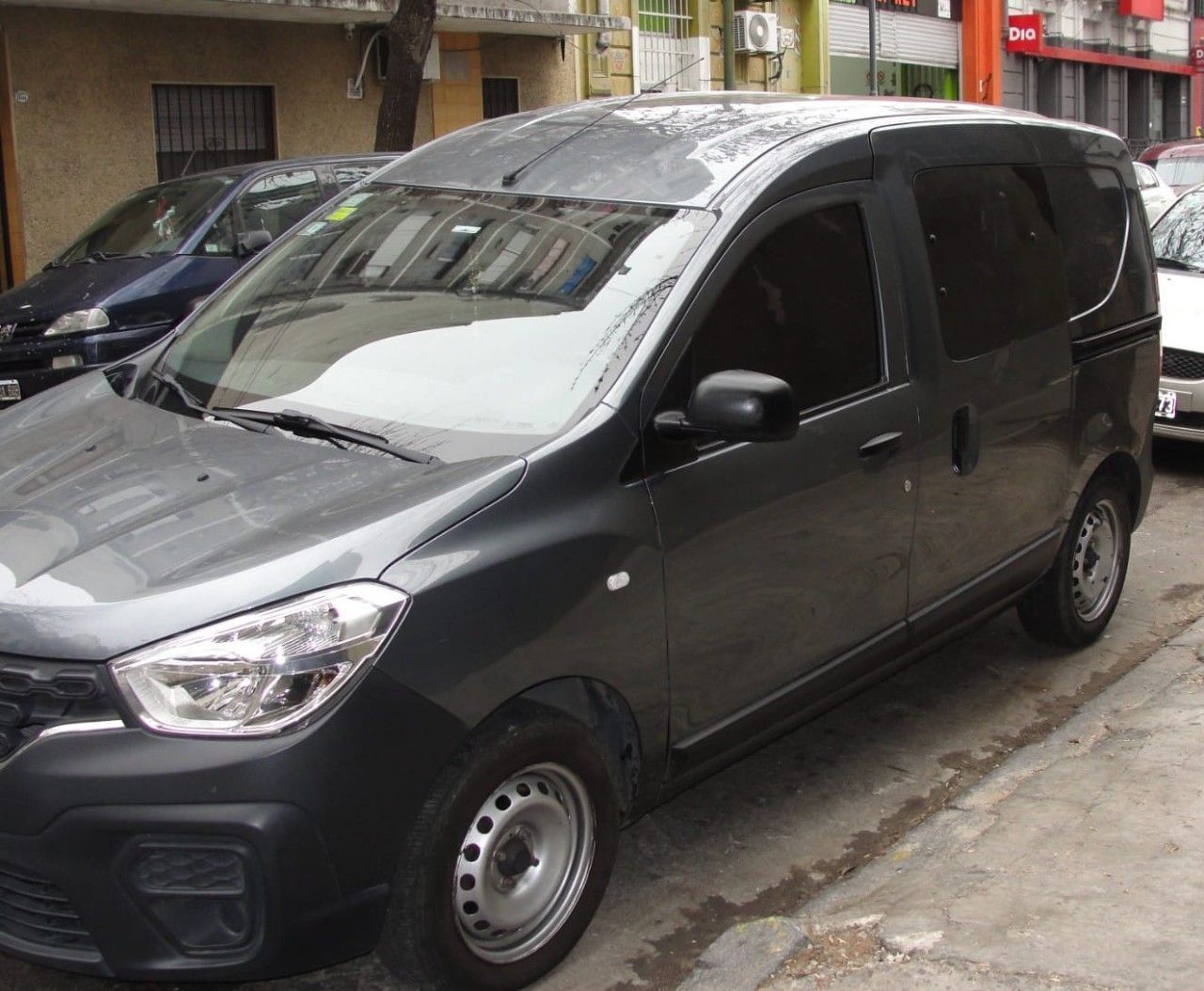 Renault Kangoo Usada en Buenos Aires, deRuedas