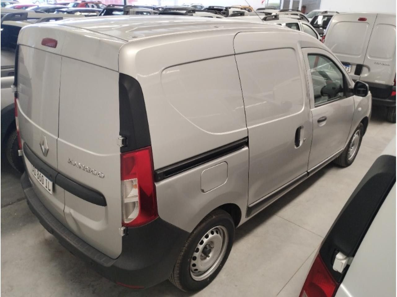 Renault Kangoo Usada en San Juan, deRuedas