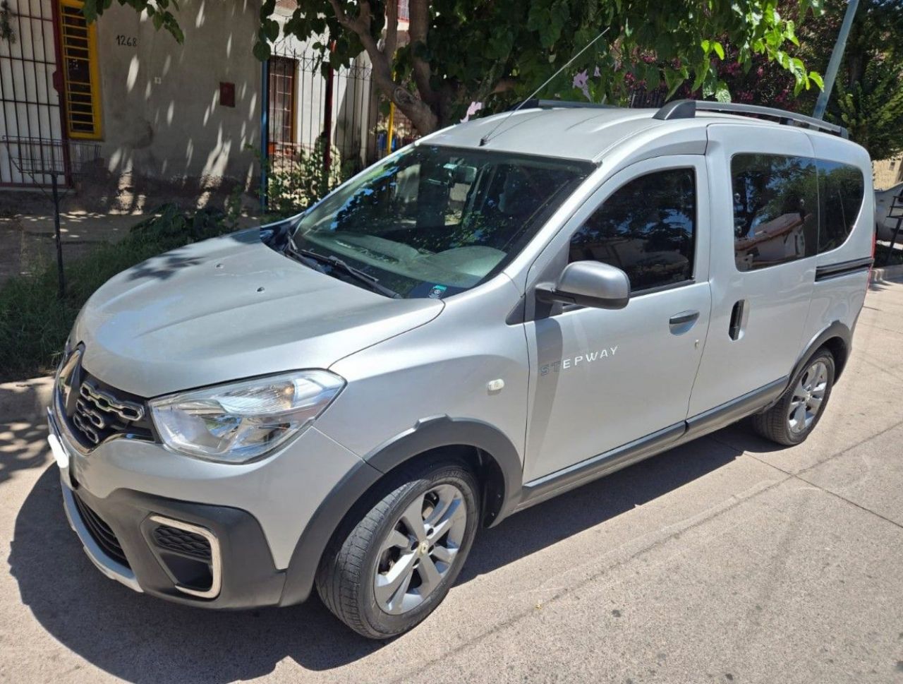 Renault Kangoo Usada en Mendoza, deRuedas