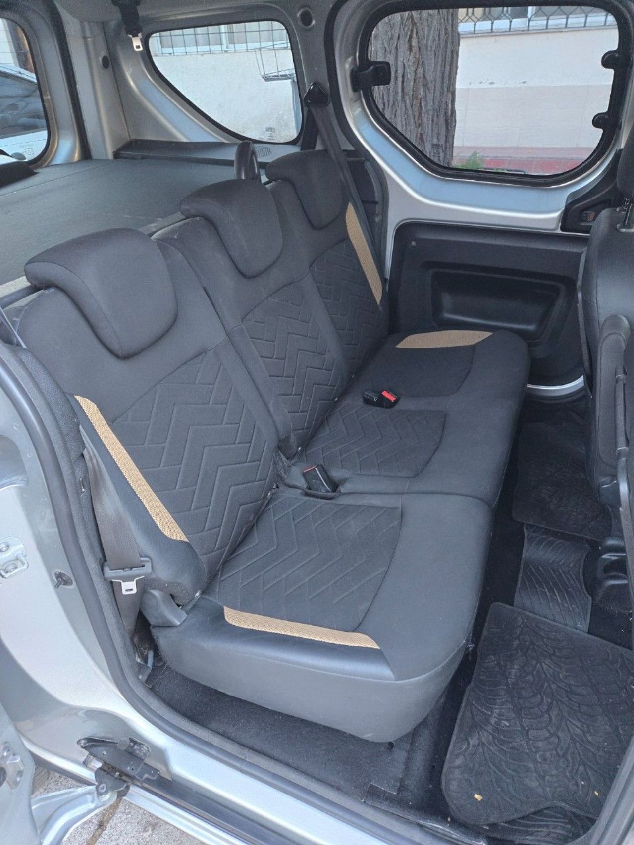 Renault Kangoo Usada en Mendoza, deRuedas