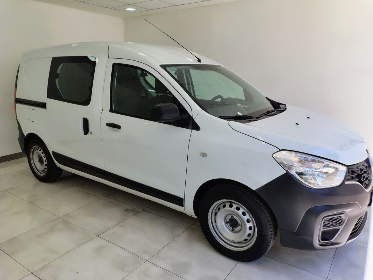 Renault Kangoo Usada en Mendoza, deRuedas