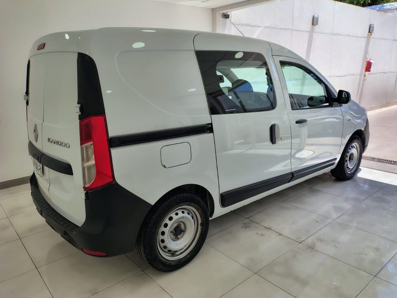 Renault Kangoo Usada en Mendoza, deRuedas