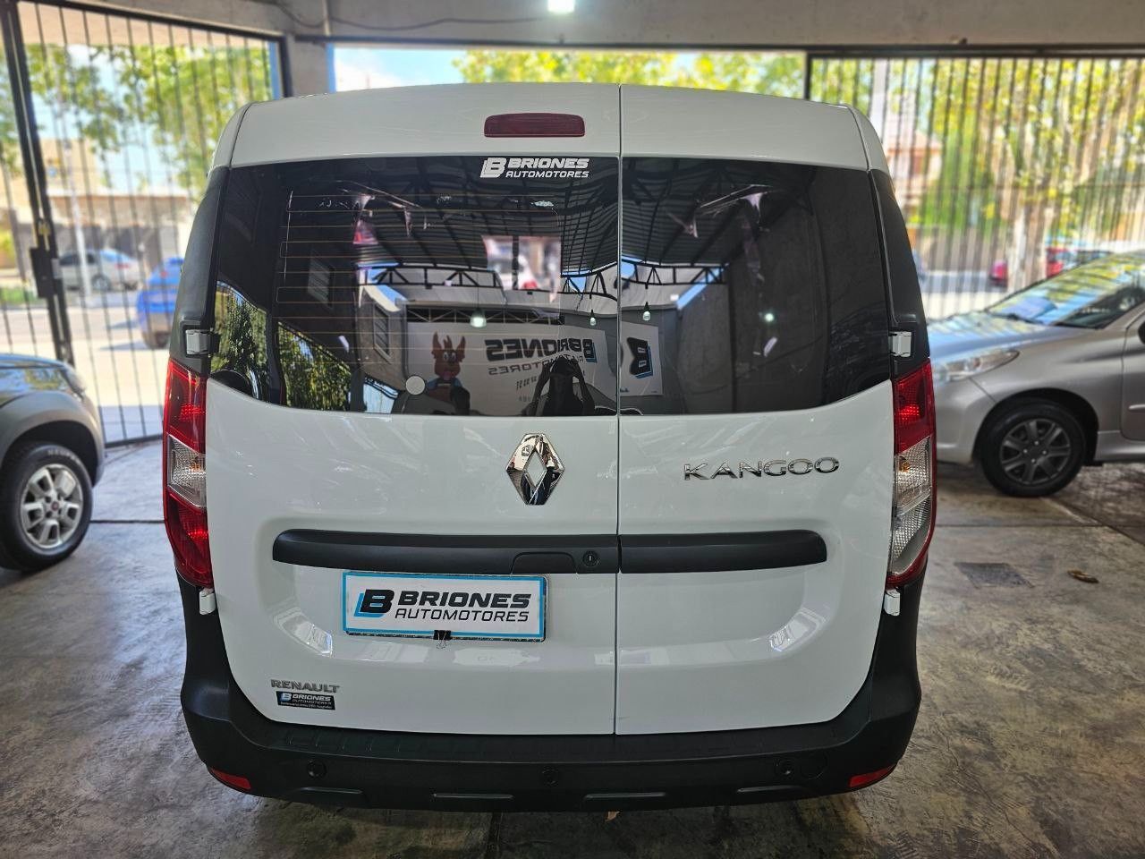 Renault Kangoo Usada en Mendoza, deRuedas