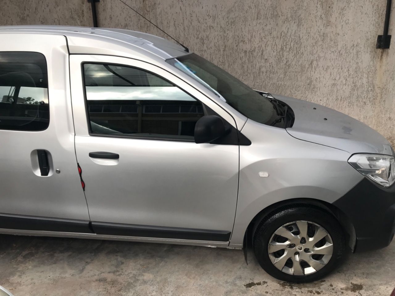 Renault Kangoo Usada en Mendoza, deRuedas