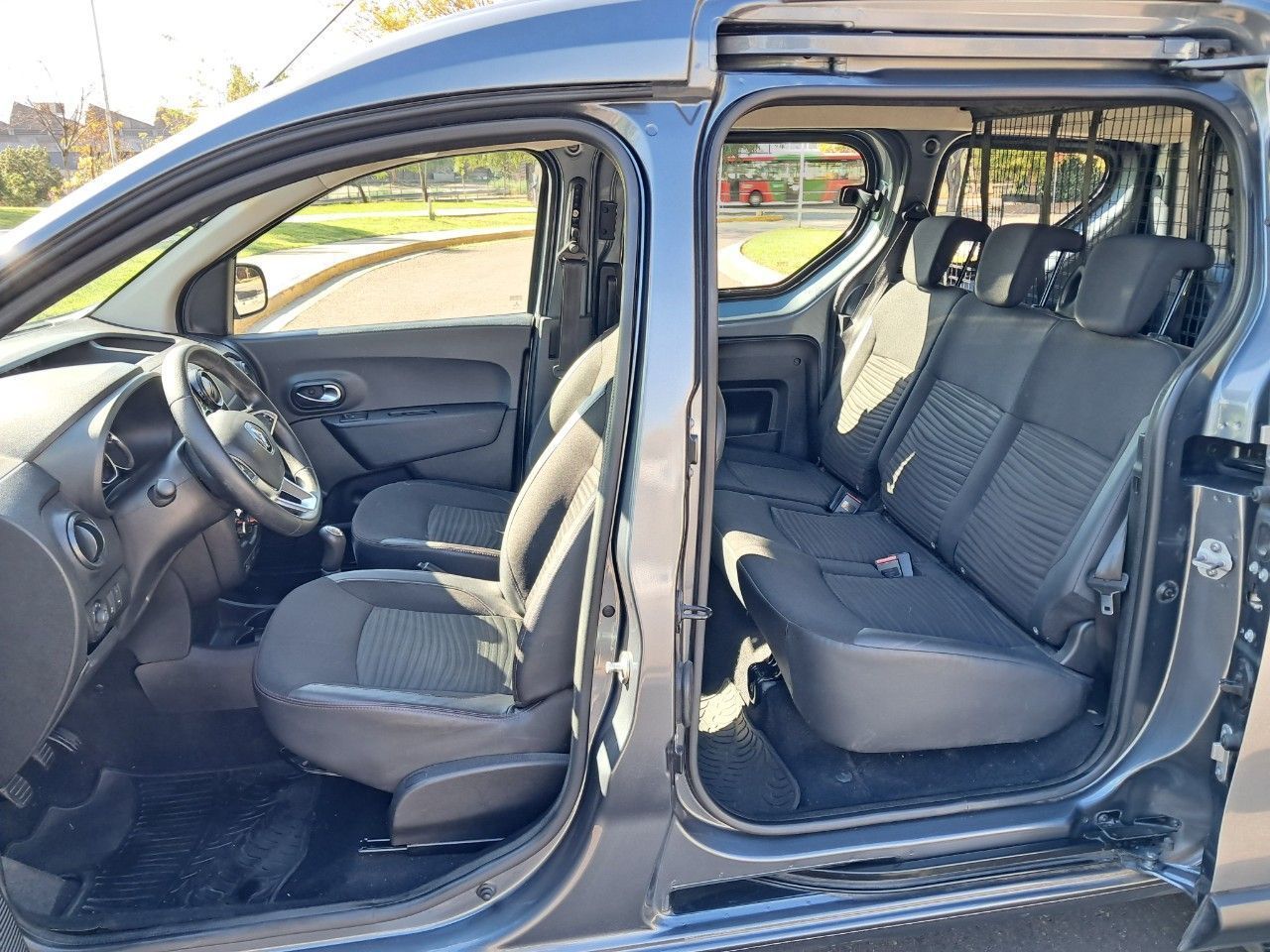 Renault Kangoo Usada en Mendoza, deRuedas