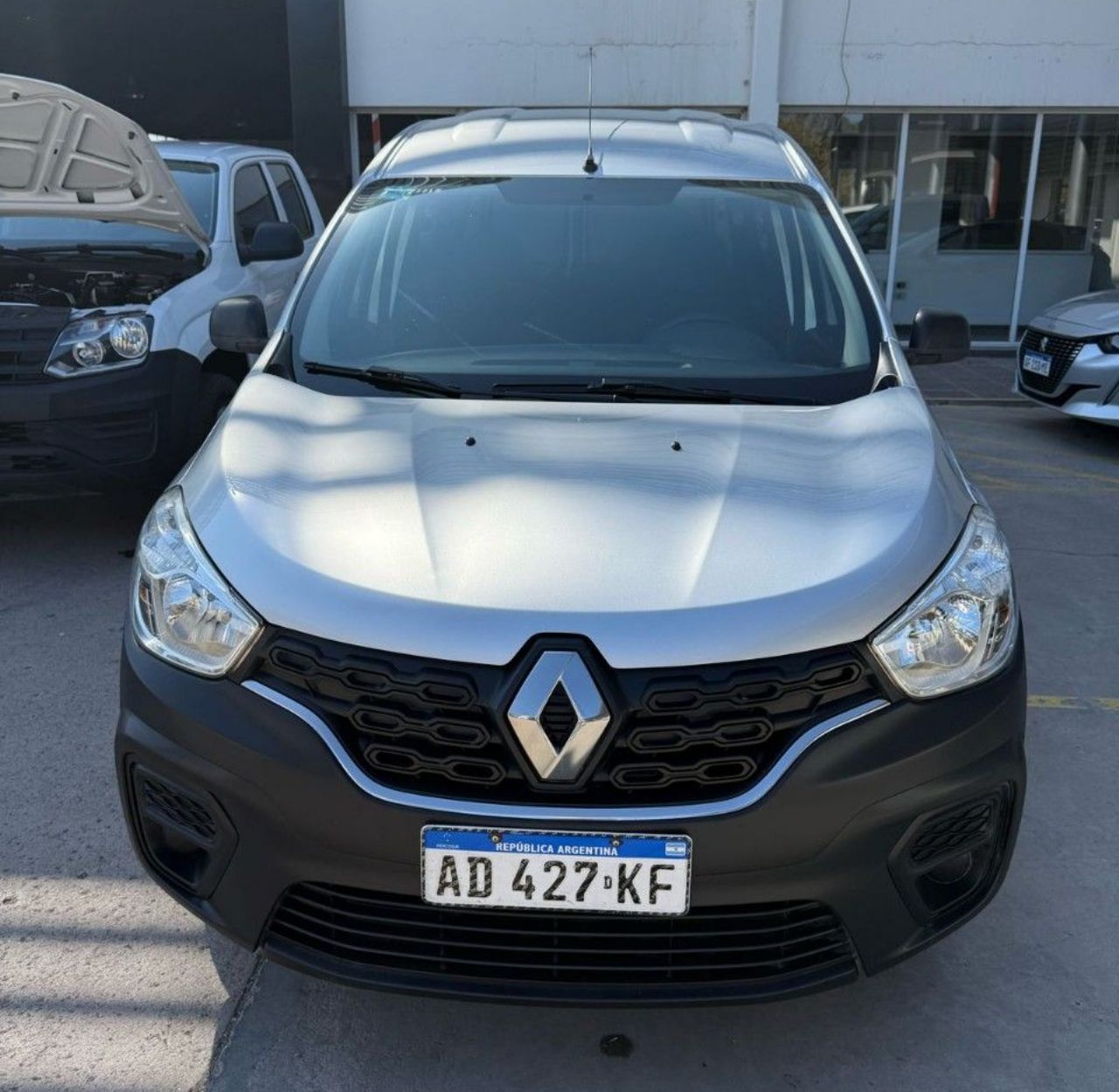 Renault Kangoo Usada en Mendoza, deRuedas