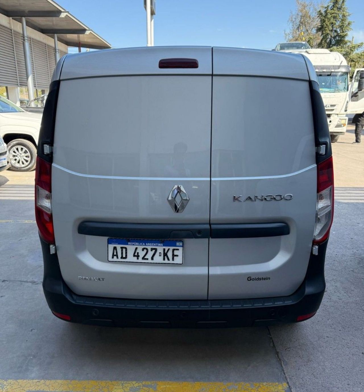 Renault Kangoo Usada en Mendoza, deRuedas