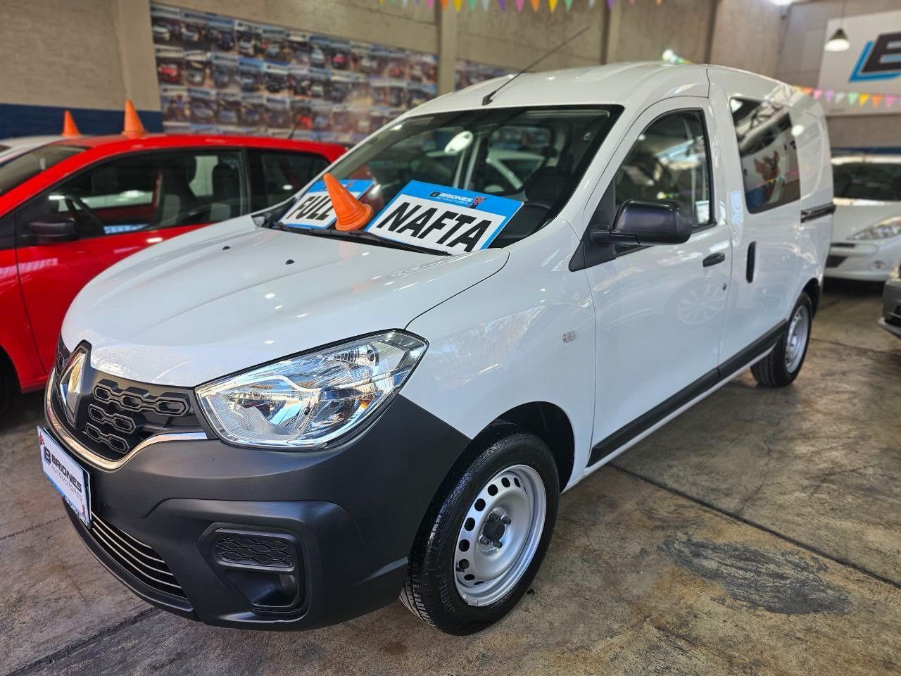 Renault Kangoo Usada en Mendoza, deRuedas