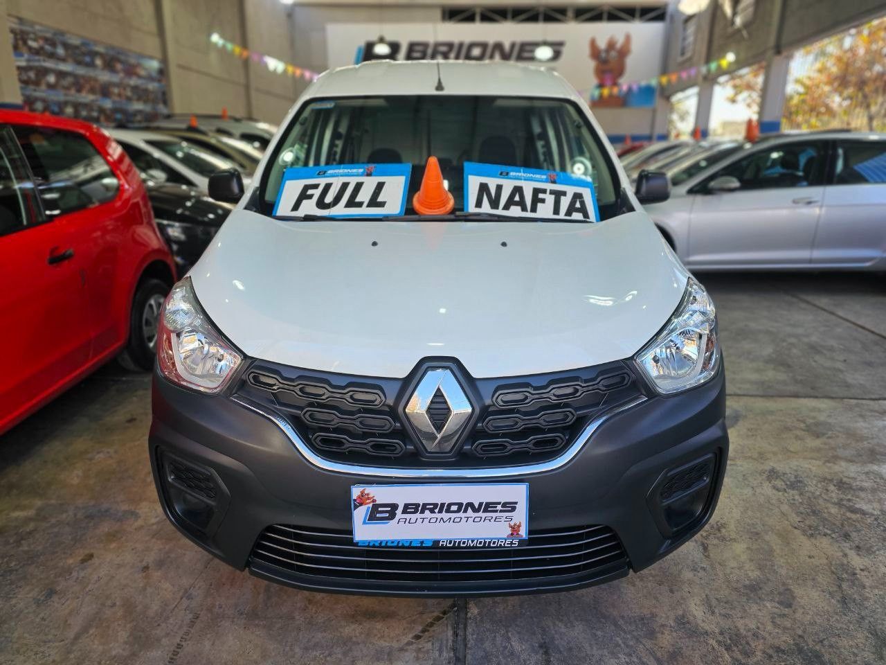Renault Kangoo Usada en Mendoza, deRuedas