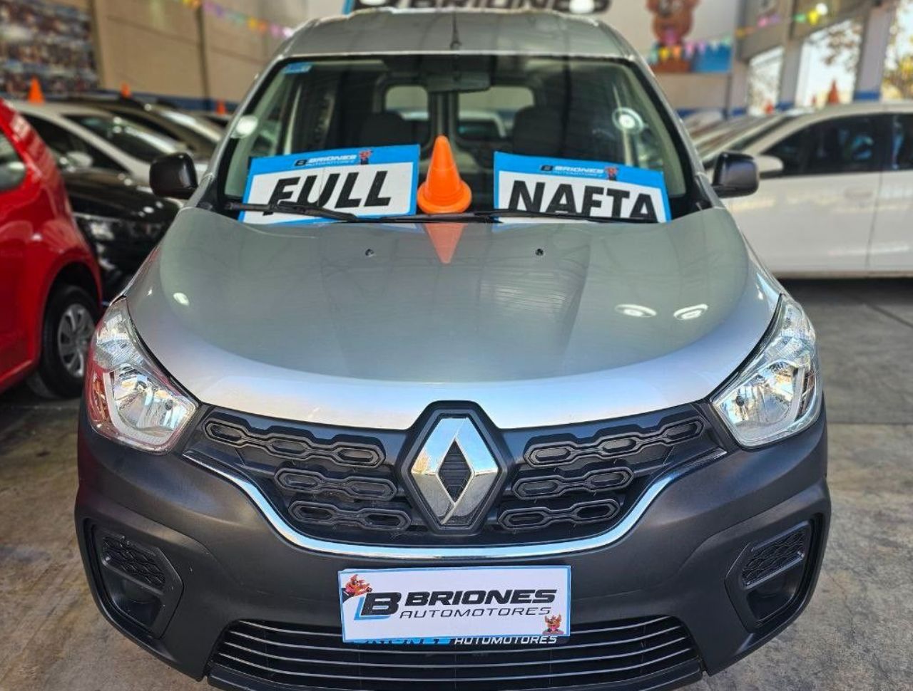 Renault Kangoo Usada en Mendoza, deRuedas