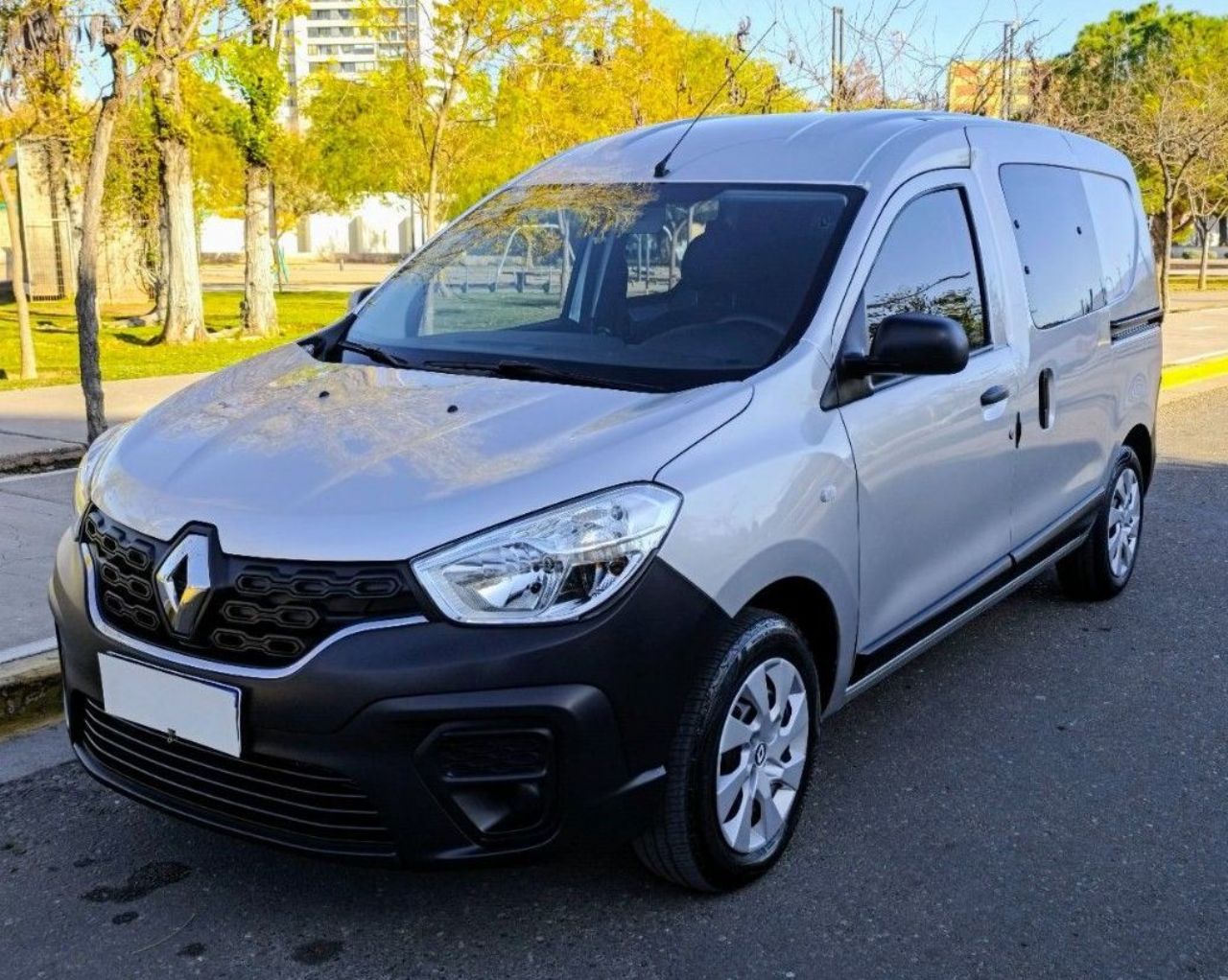 Renault Kangoo Usada en Mendoza, deRuedas