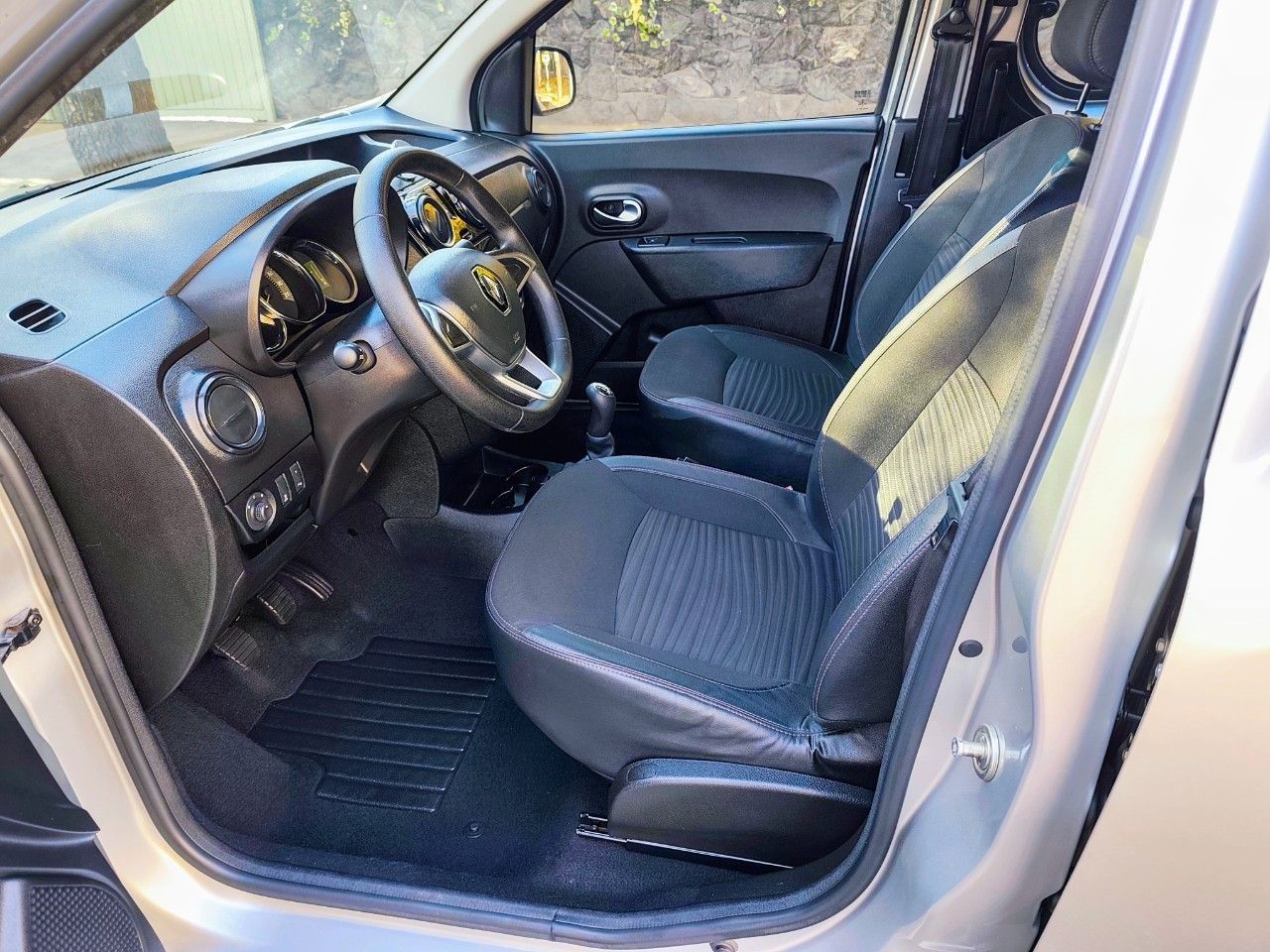 Renault Kangoo Usada en Mendoza, deRuedas