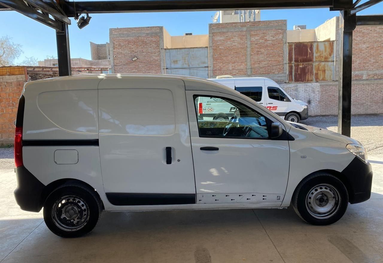 Renault Kangoo Usada Financiado en San Juan, deRuedas