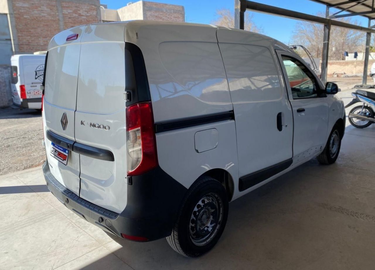 Renault Kangoo Usada Financiado en San Juan, deRuedas