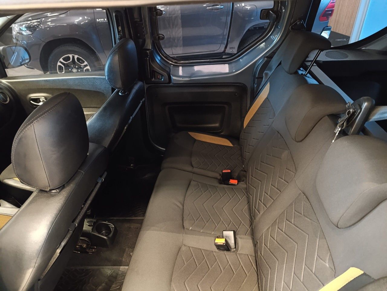Renault Kangoo Usada Financiado en Córdoba, deRuedas