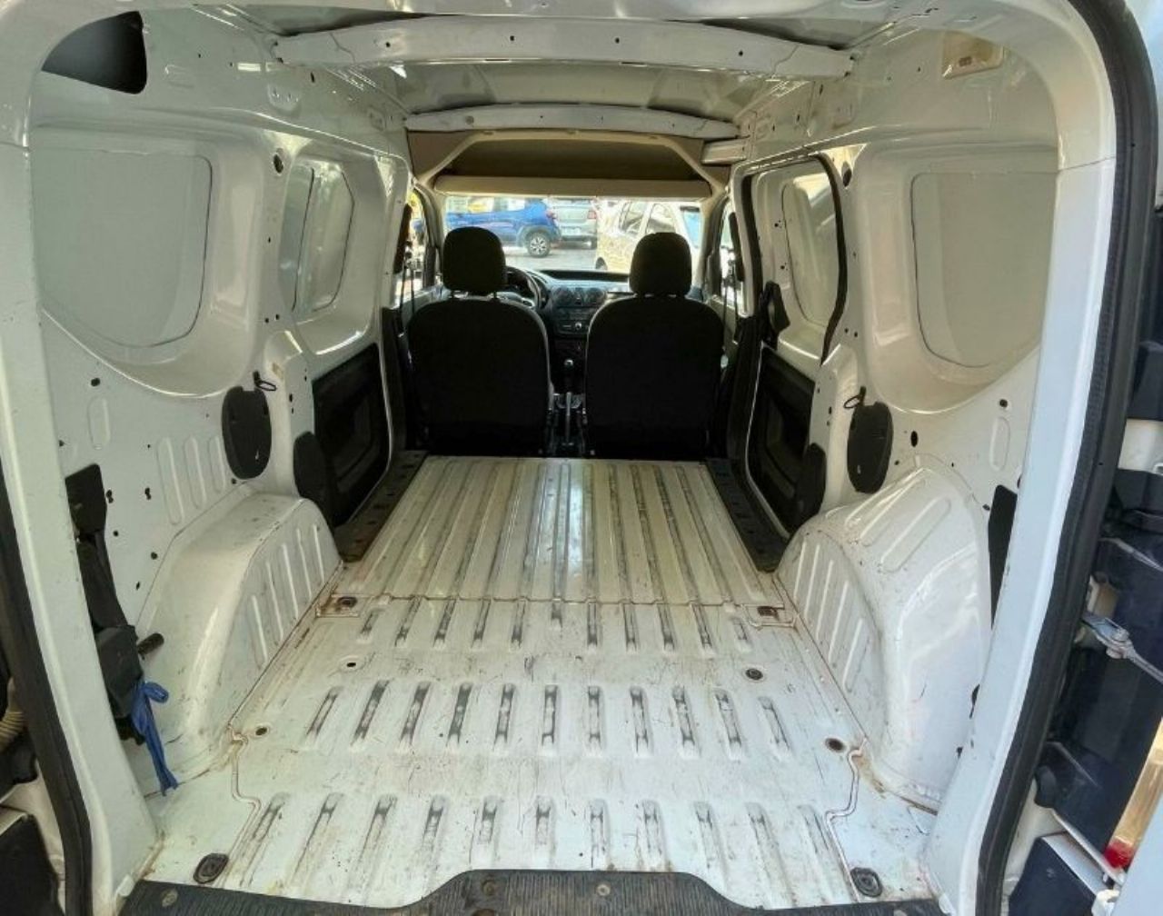 Renault Kangoo Usada en Mendoza, deRuedas