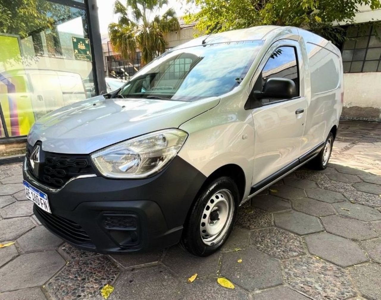 Renault Kangoo Usada en Mendoza, deRuedas
