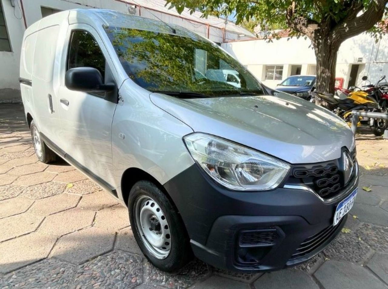 Renault Kangoo Usada en Mendoza, deRuedas