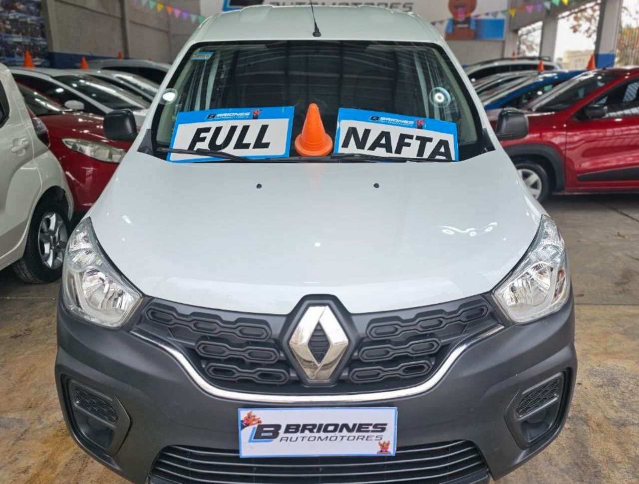 Renault Kangoo Usada en Mendoza, deRuedas