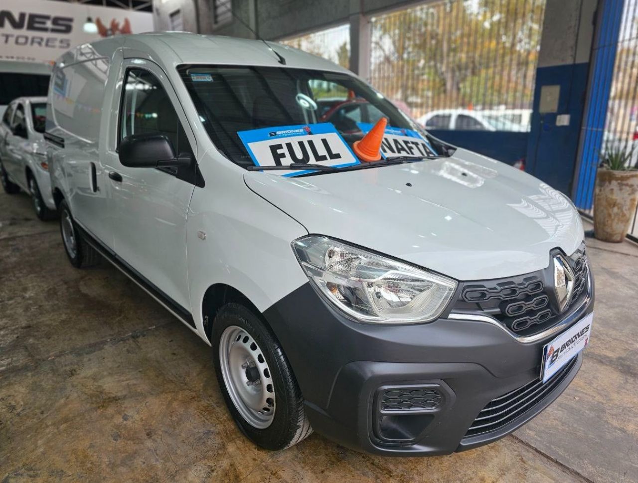 Renault Kangoo Usada en Mendoza, deRuedas