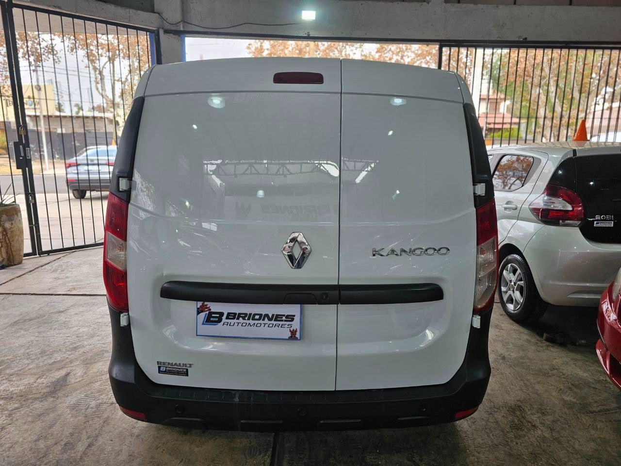 Renault Kangoo Usada en Mendoza, deRuedas