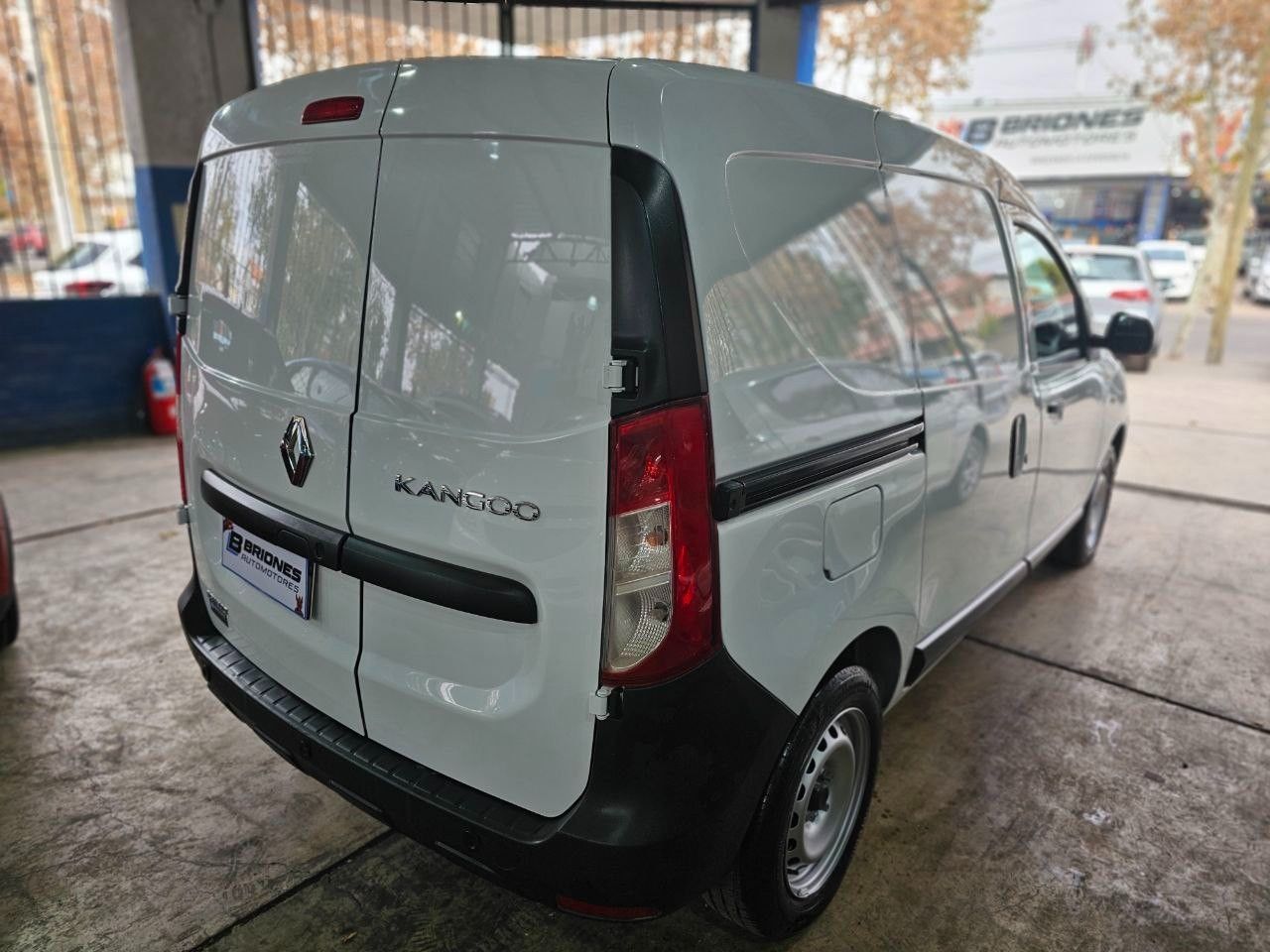 Renault Kangoo Usada en Mendoza, deRuedas