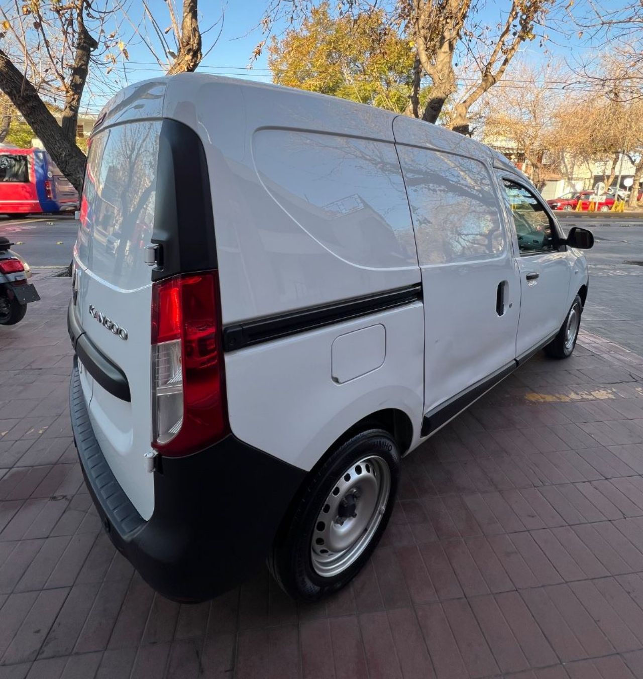 Renault Kangoo Usada en Mendoza, deRuedas