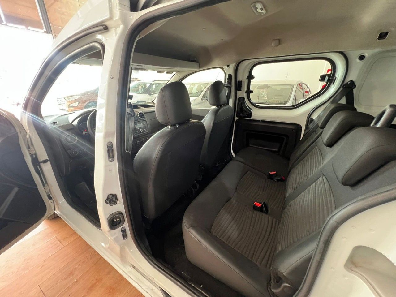 Renault Kangoo Usada Financiado en Córdoba, deRuedas