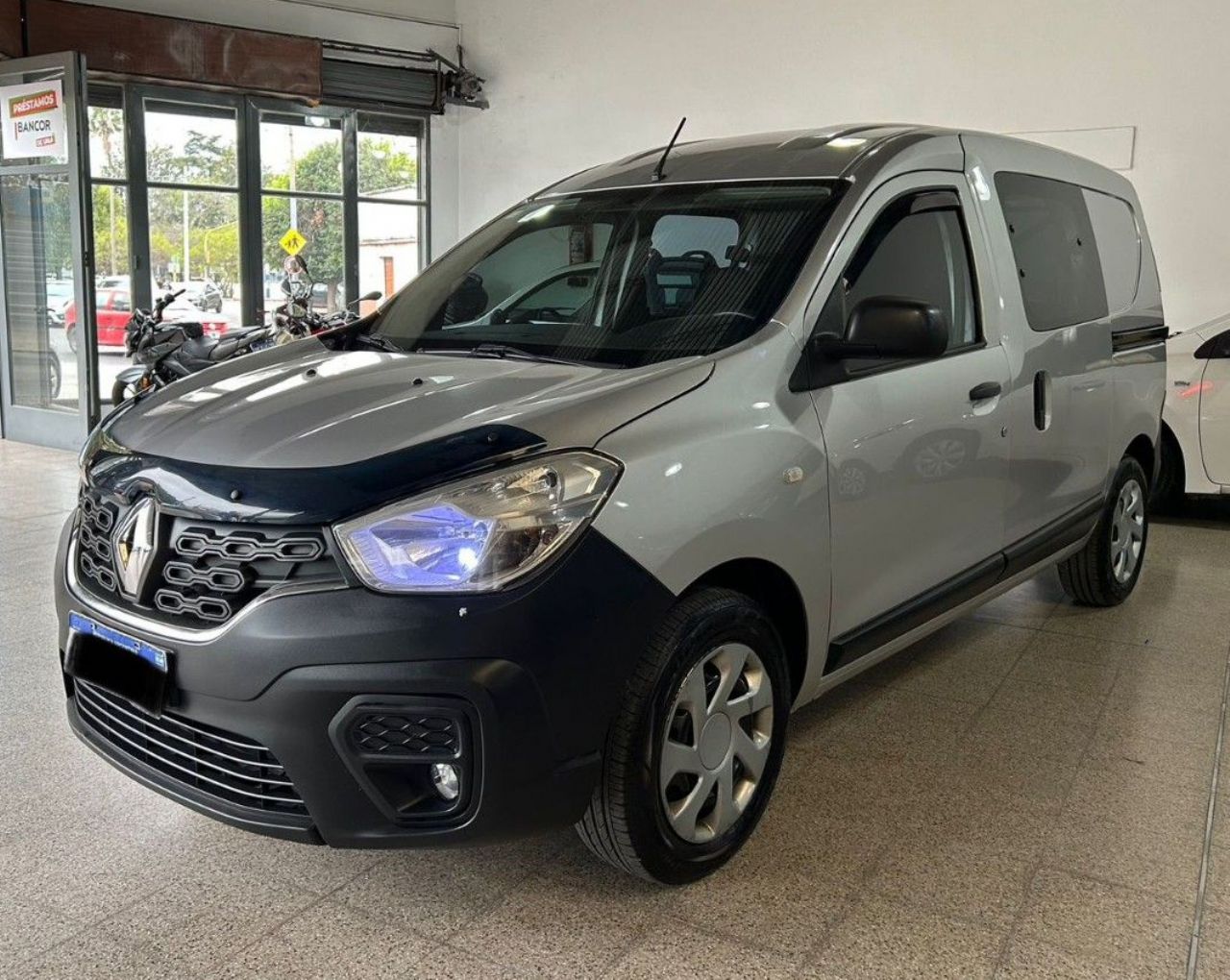 Renault Kangoo Usada Financiado en Córdoba, deRuedas