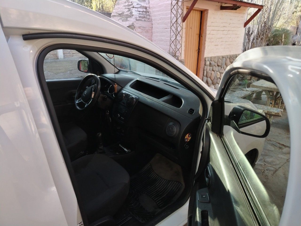 Renault Kangoo Usada en Mendoza, deRuedas