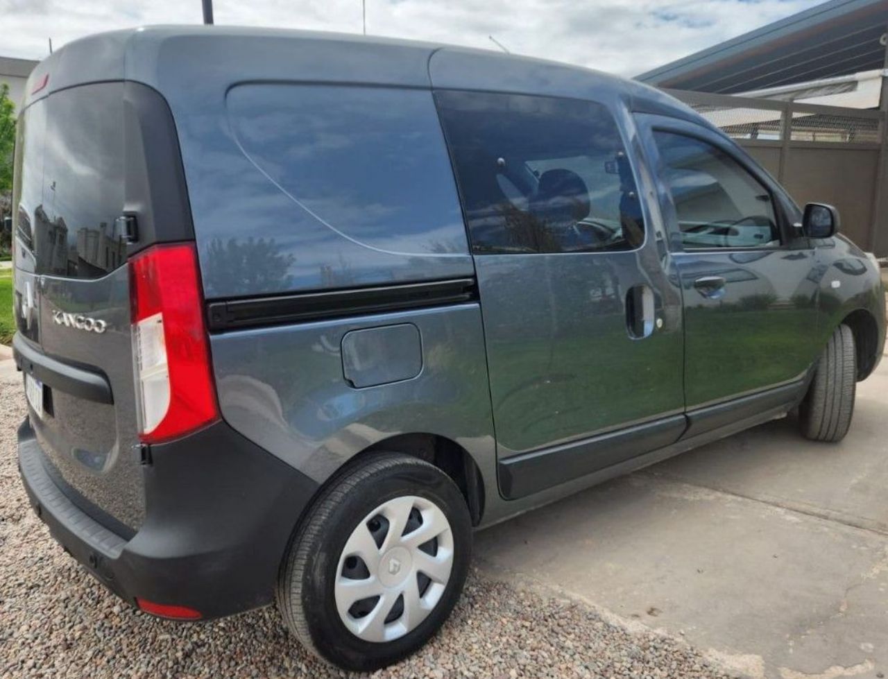 Renault Kangoo Usada en Mendoza, deRuedas