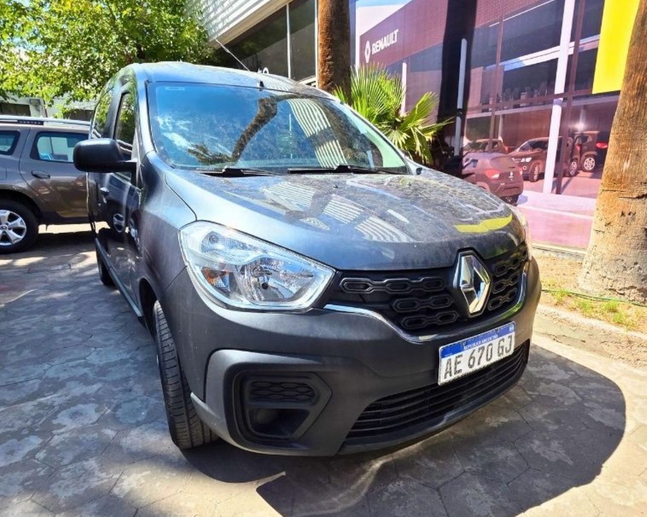 Renault Kangoo Usada en Mendoza, deRuedas