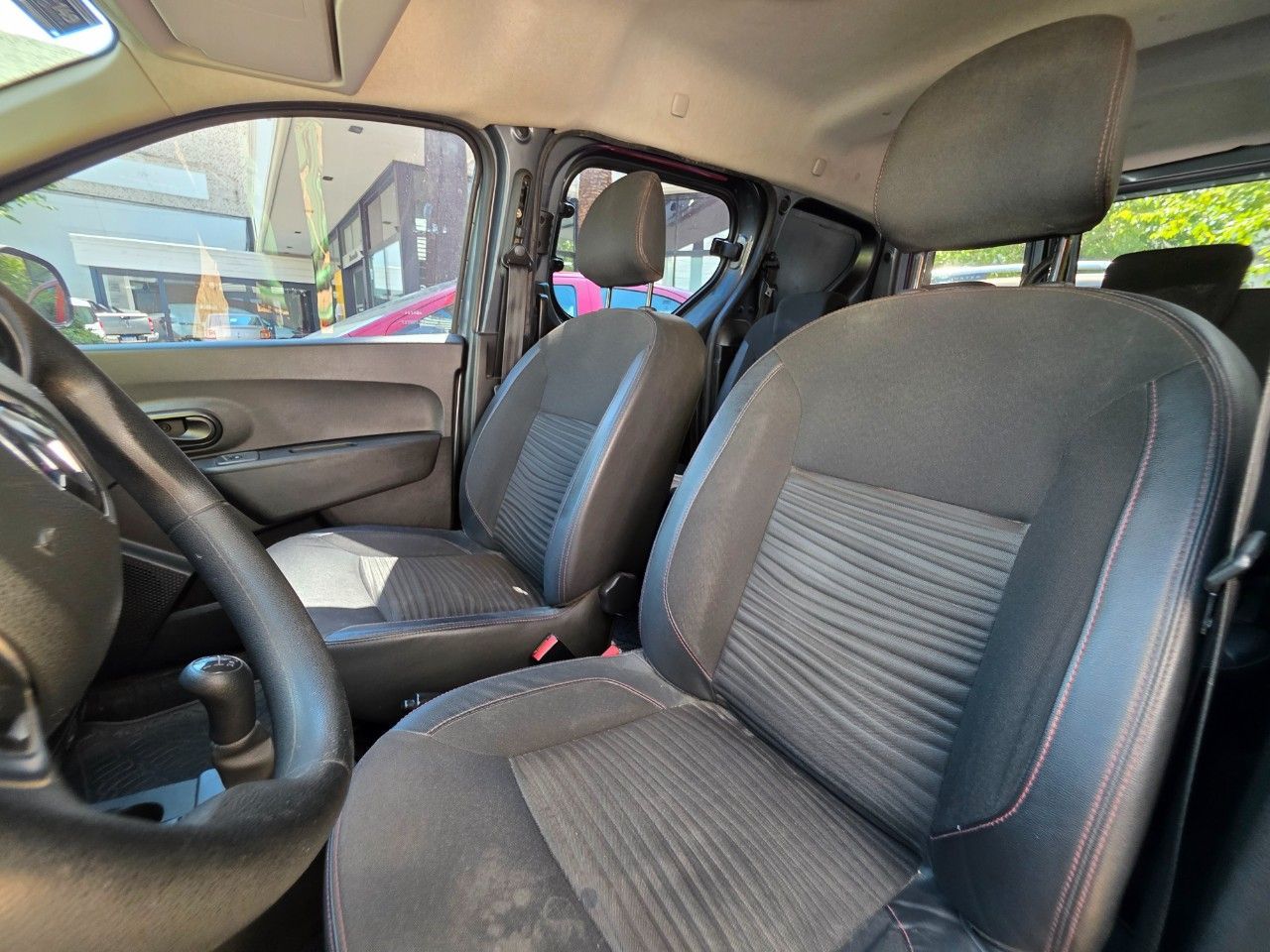 Renault Kangoo Usada en Mendoza, deRuedas