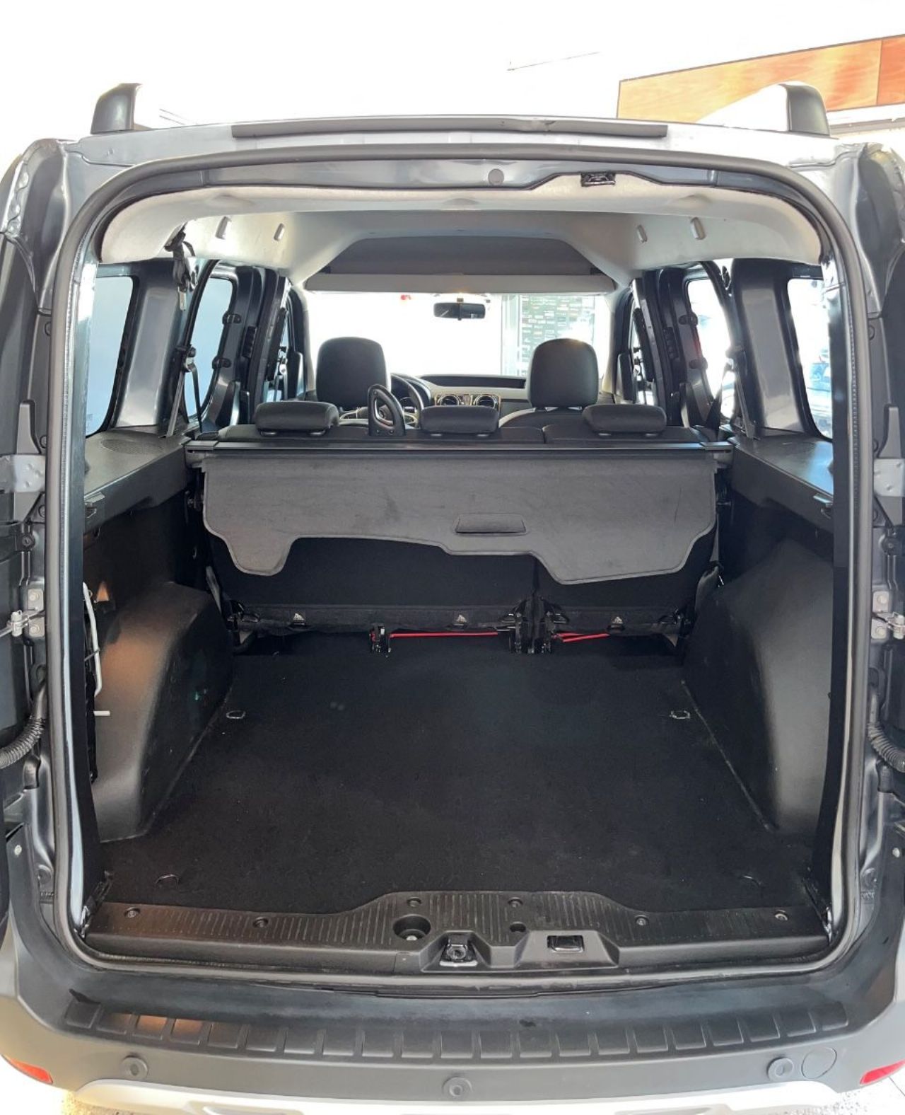 Renault Kangoo Usada Financiado en Córdoba, deRuedas
