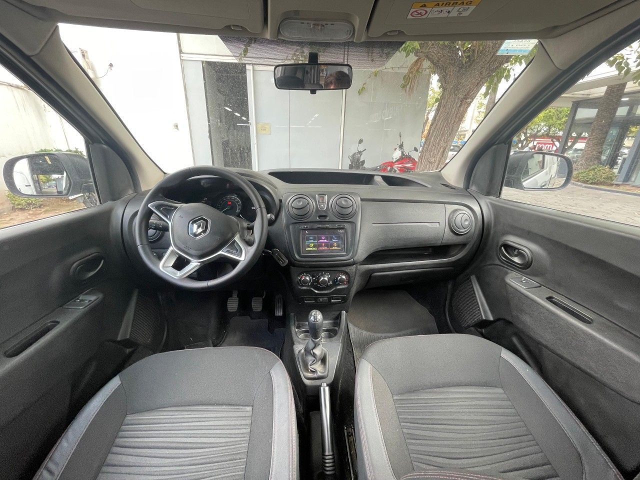 Renault Kangoo Usada en Mendoza, deRuedas