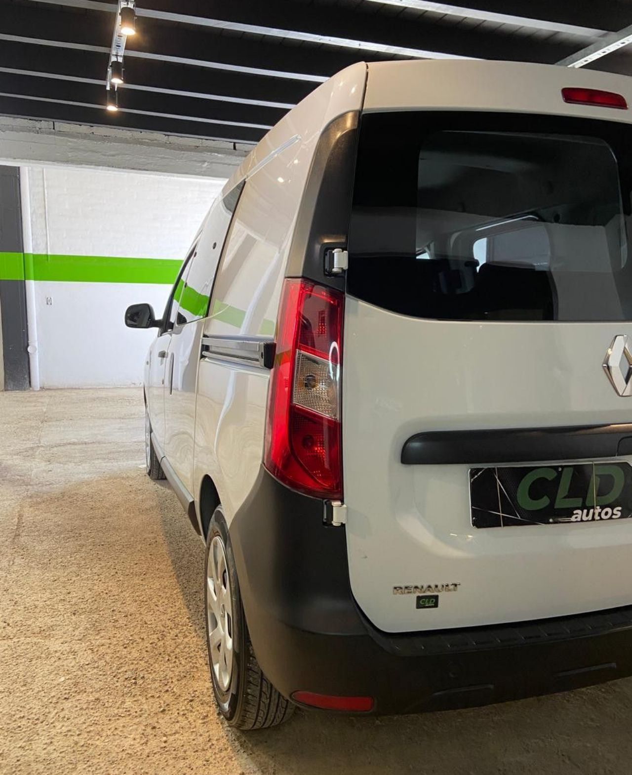 Renault Kangoo Usada Financiado en Mendoza, deRuedas