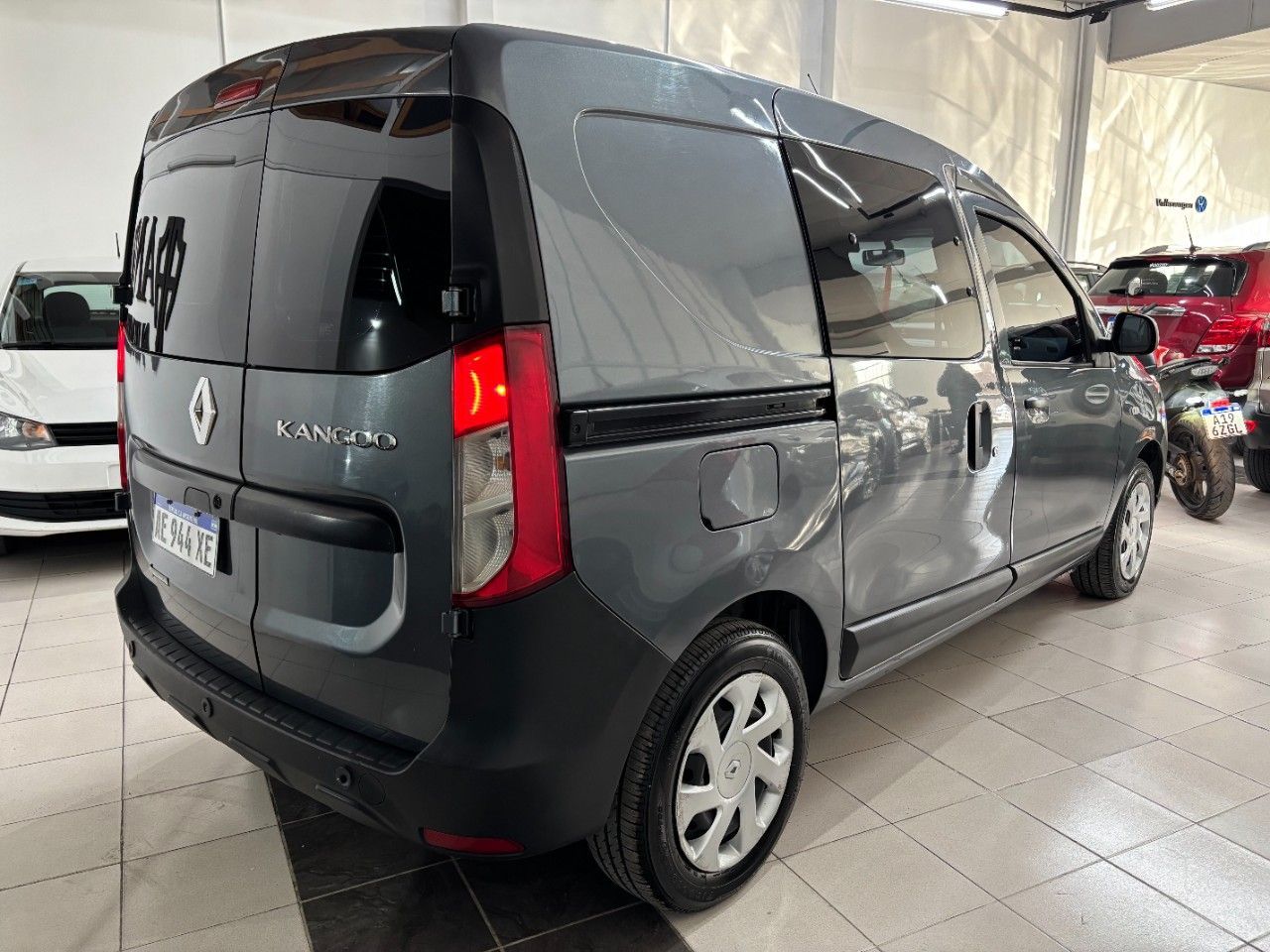 Renault Kangoo Usada en Mendoza, deRuedas
