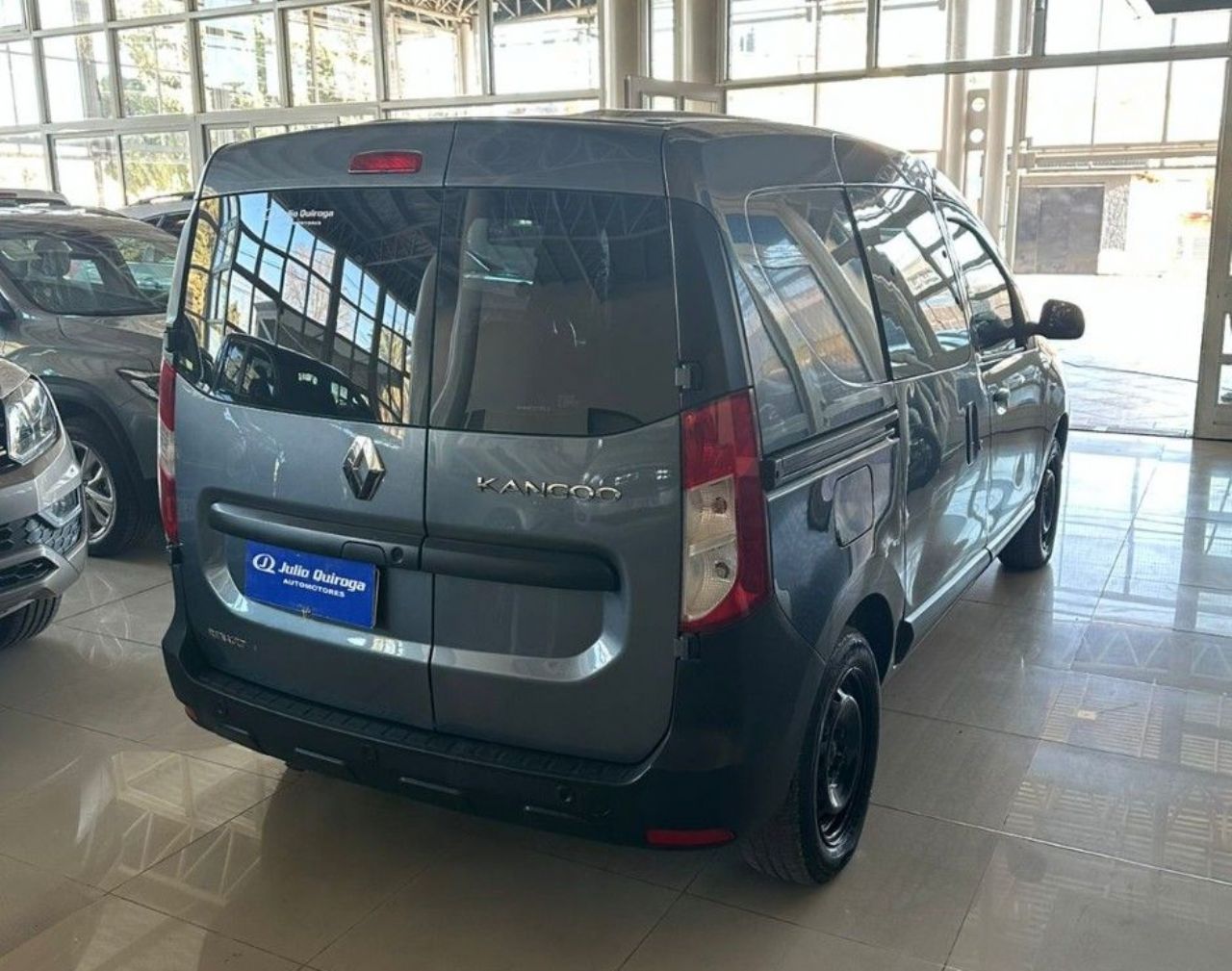 Renault Kangoo Usada en Mendoza, deRuedas