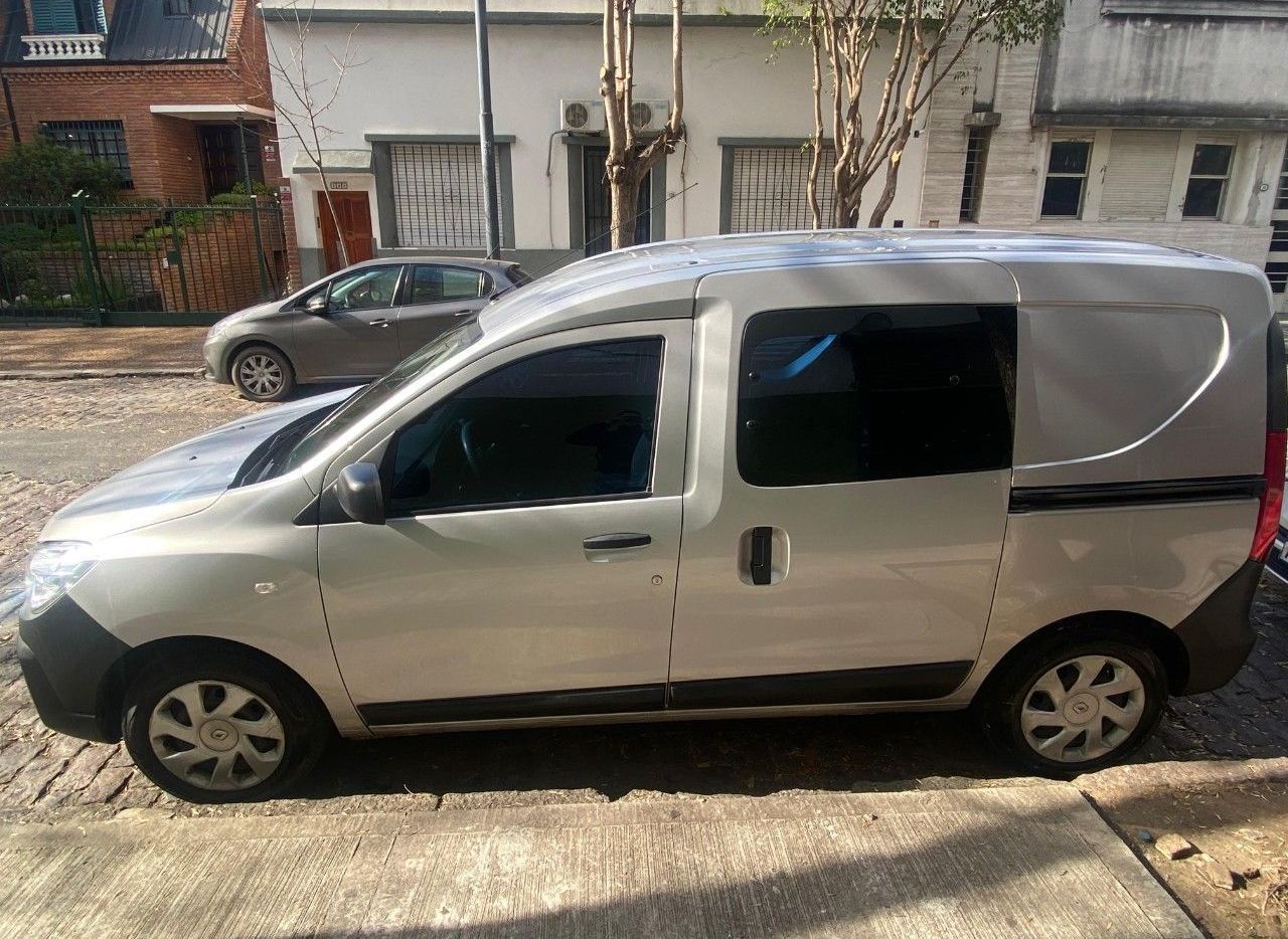 Renault Kangoo Usada en Buenos Aires, deRuedas