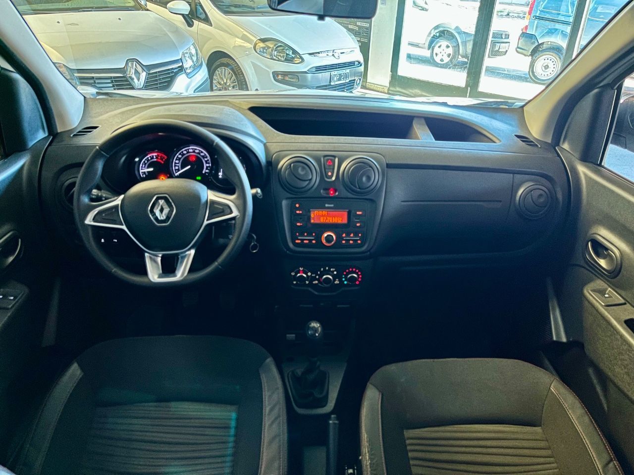 Renault Kangoo Usada Financiado en Córdoba, deRuedas