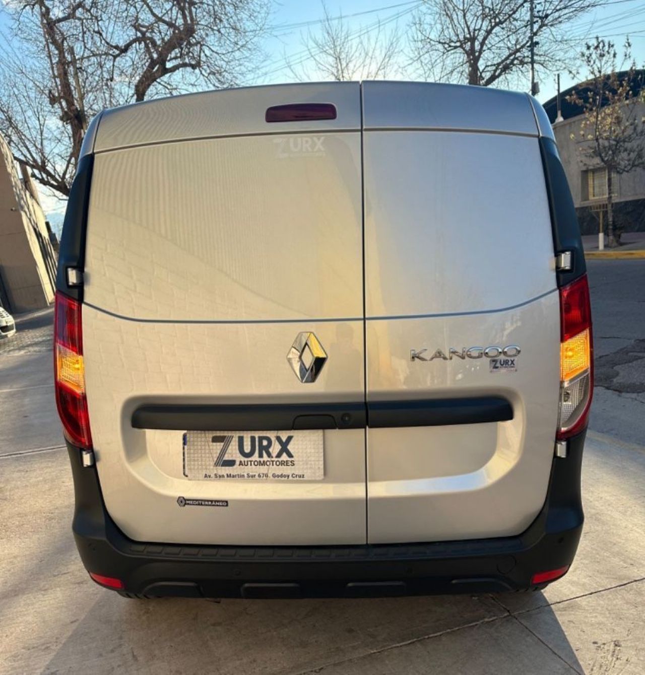 Renault Kangoo Usada en Mendoza, deRuedas