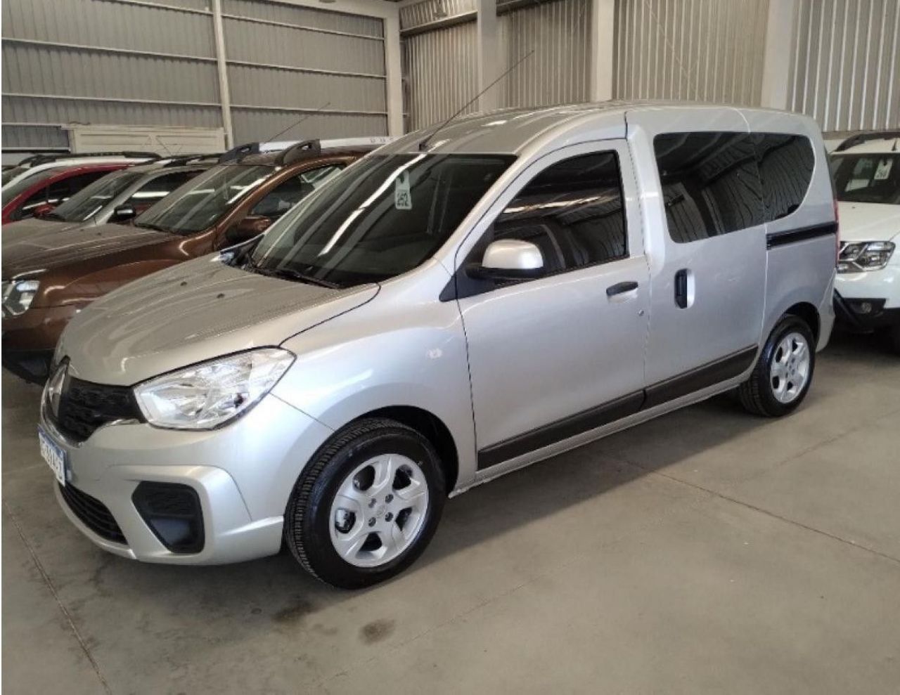 Renault Kangoo Usada en San Juan, deRuedas