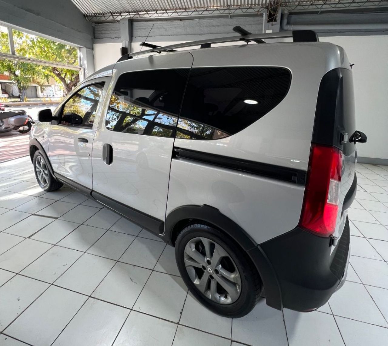 Renault Kangoo Usada en Mendoza, deRuedas