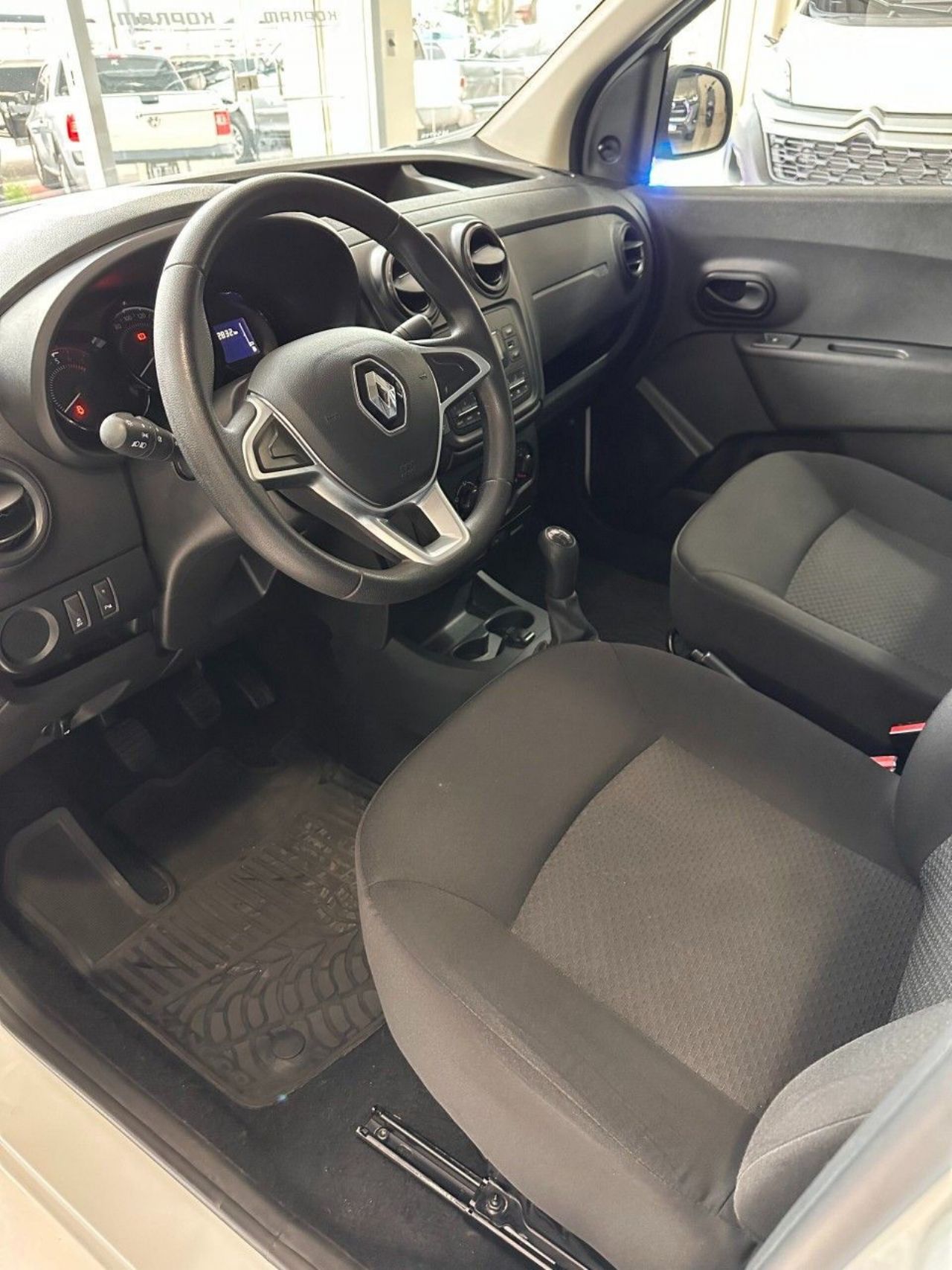 Renault Kangoo Usada en Mendoza, deRuedas